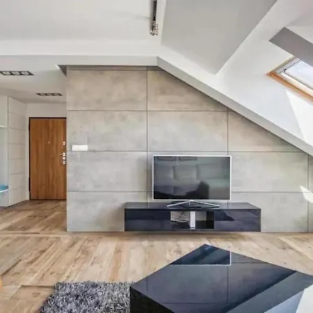 - One Bedroom With Balcony - Center - Sb12 Lägenhet