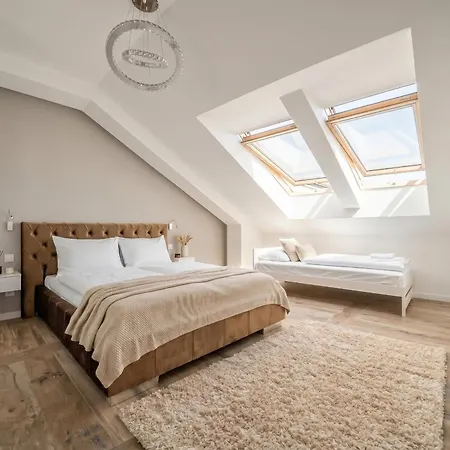 Lägenhet - One Bedroom With Balcony - Center - Sb12 *